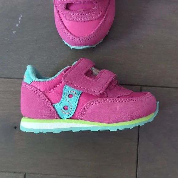 NWOT Toddler Size 4 Saucony Jazz Hook & Loop Sneaker - Picture 3 of 8